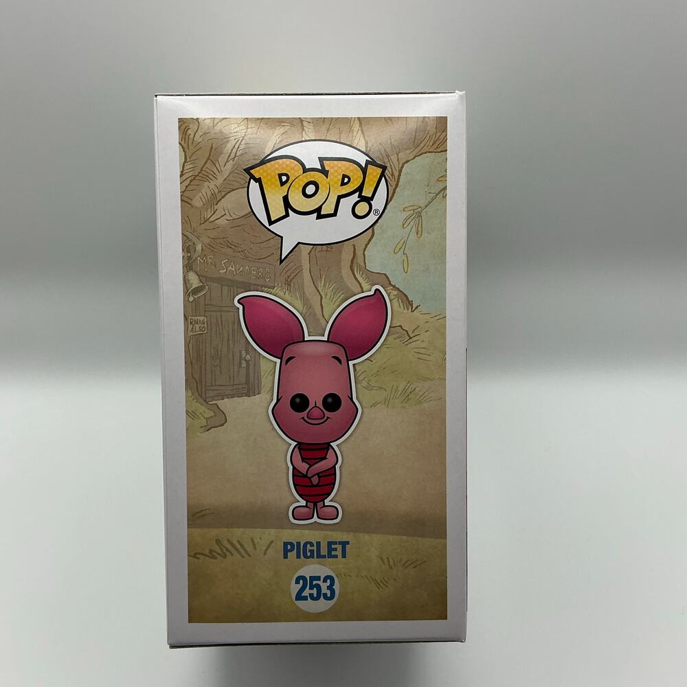Piglet #253 Winnie the Pooh Funko Pop – Vaulted - Picture 4 of 6